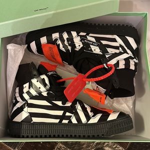 Off-White High Top sneakers size 39 AUTHENTIC